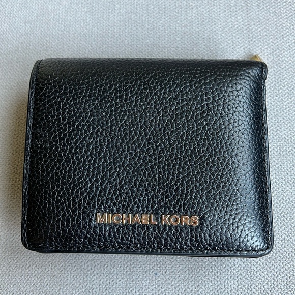 Michael Kors wallet - Picture 8 of 8